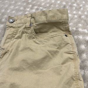 Worn Once!!!! Tommy Hilfiger Men’s Stretch Khakis 32x32 **Free Shipping!!!!